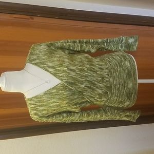 STUDIO Y GREEN SWEATER